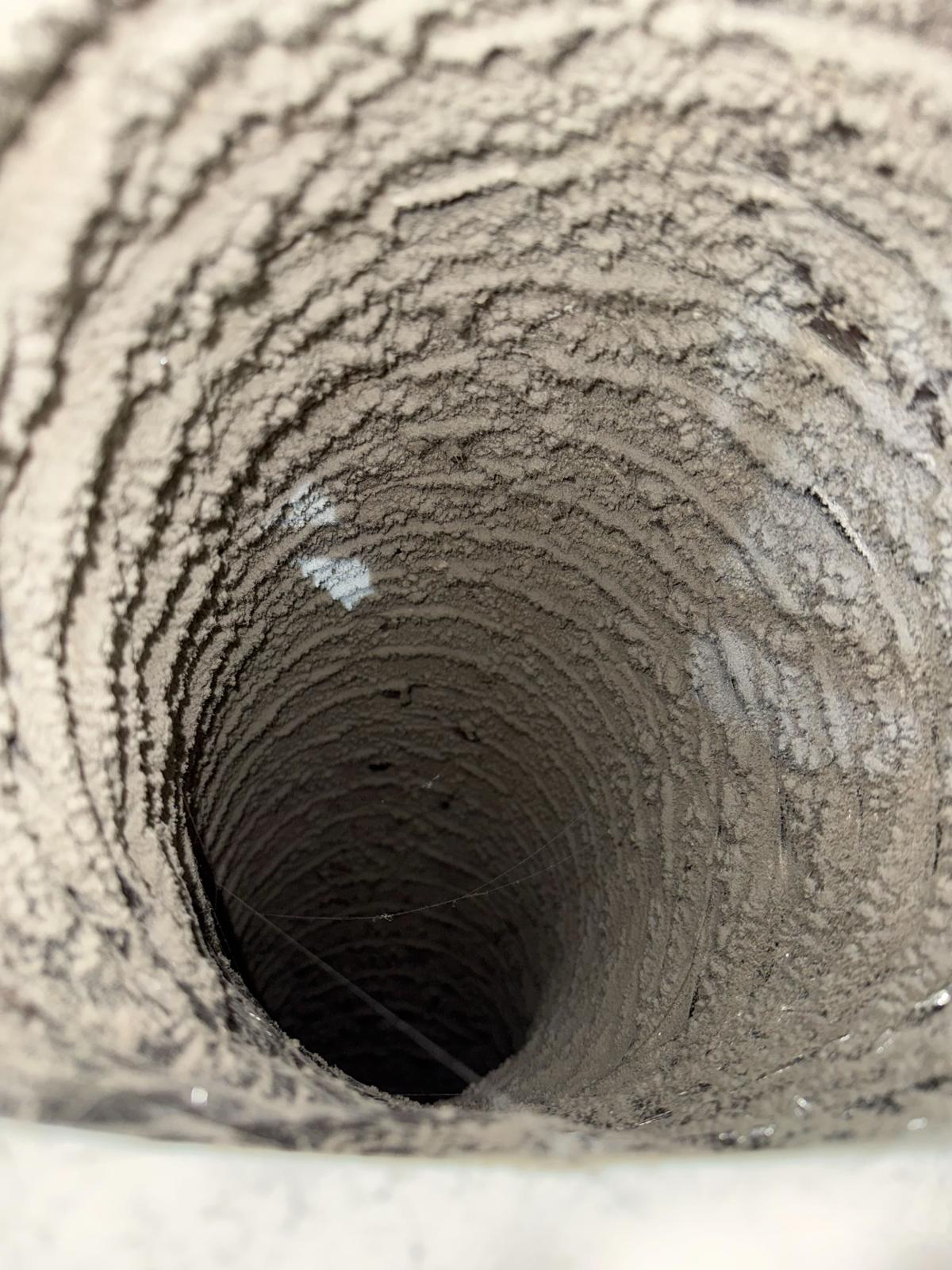 Conduit avant nettoyage